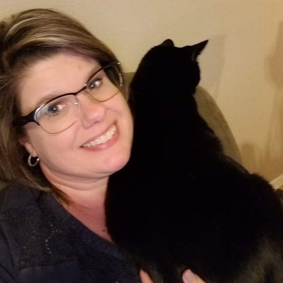 Meet your Posher, Kelley - Picture 4 of 4